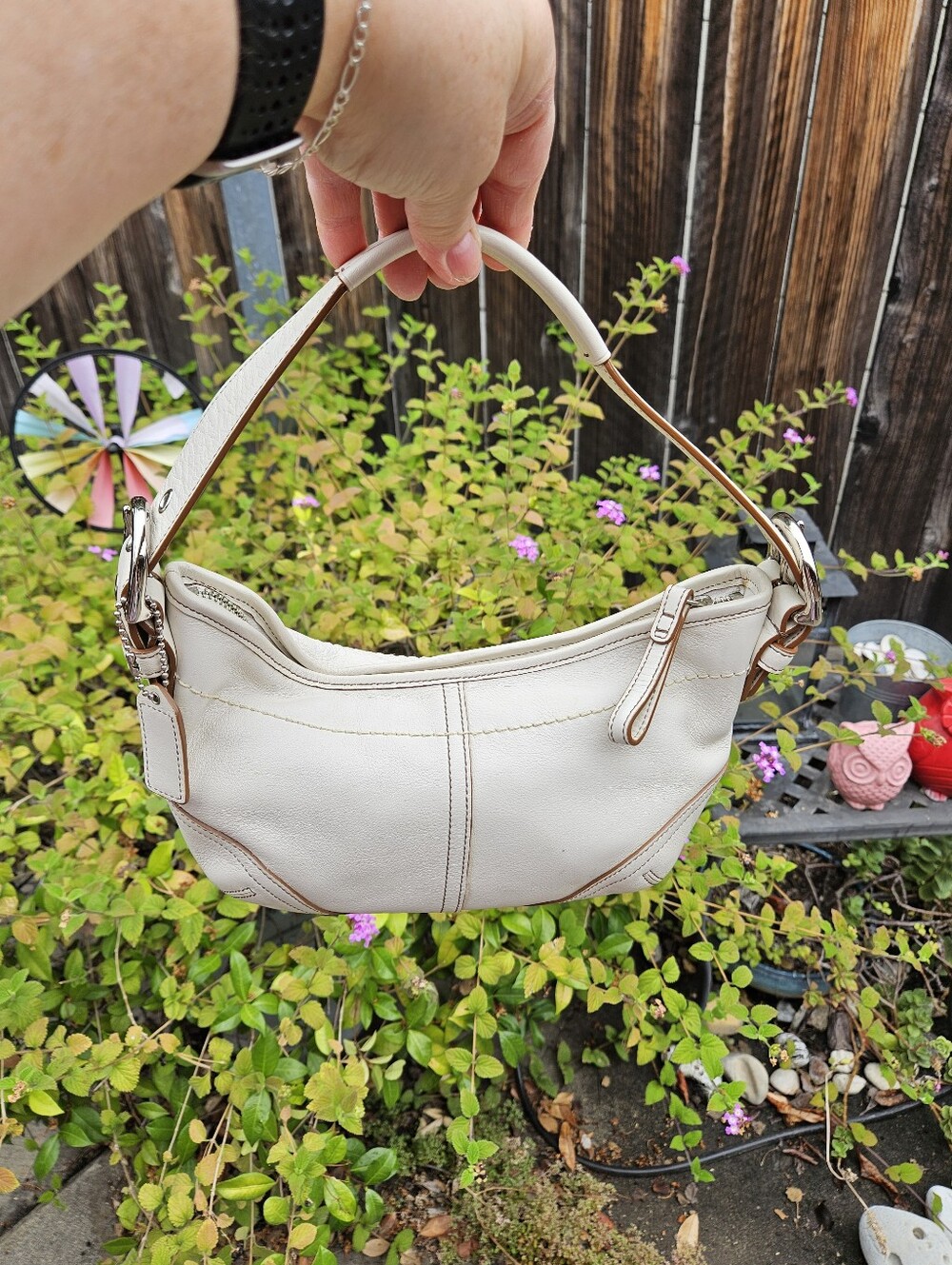 Vintage Coach Soho Small Hobo Bag - 9541 - Picture 2 of 16